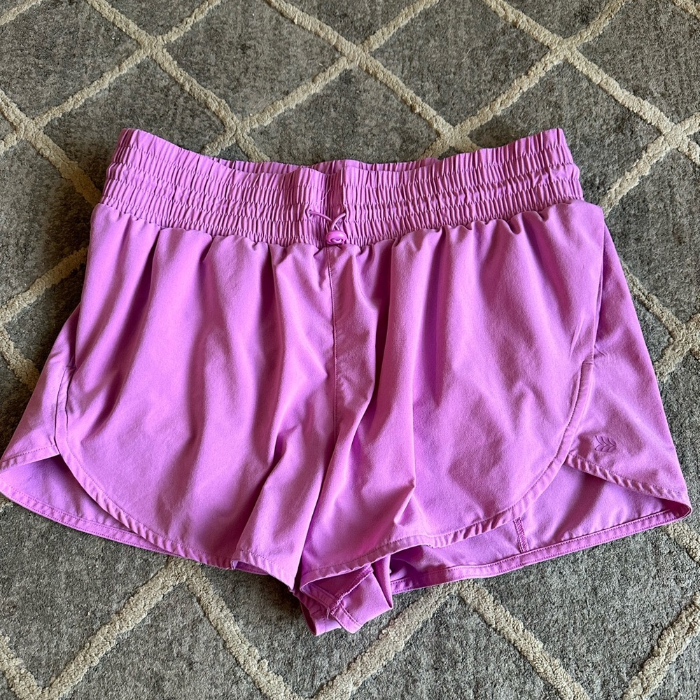 All in motion active shorts